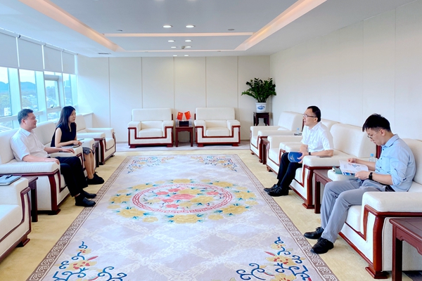 中小擔保與進出口銀行廣西分行、郵儲銀行廣西區(qū)分行洽談業(yè)務合作